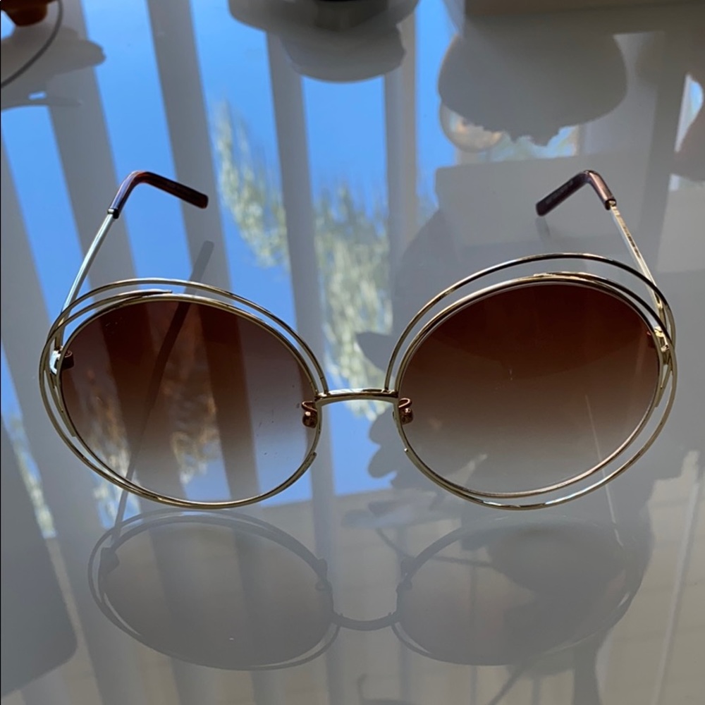Big round sunglass